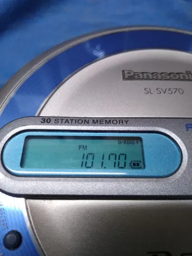 Oportunidade! Discman MP3-FM-AM Panasonic SL SV570 XBass funcionando com fone ( Leia)