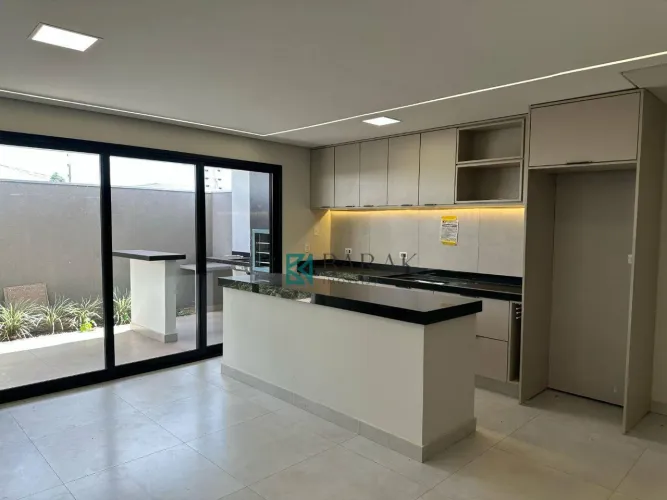 Sobrado com 3 dormitórios à venda, 155 m² por R$ 695.000,00 - Jardim Centro Civico - Saran