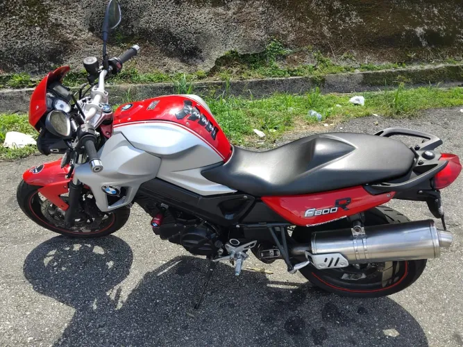 Vendo f800r 2013