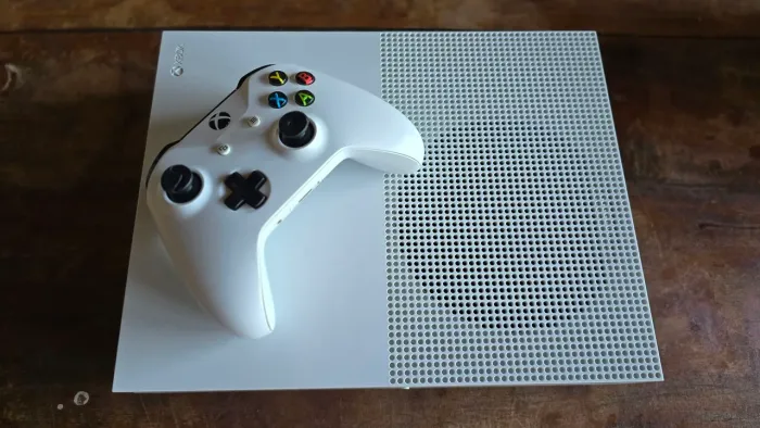 XBOX One S 1TB