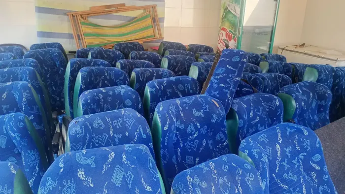 Vendo bancos ônibus rodoviário 
