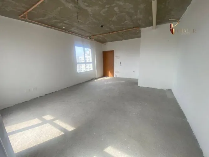 Sala Comercial a venda em Praia Grande no Boqueirão.