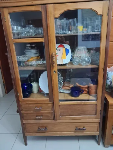 Vendo Cristaleira