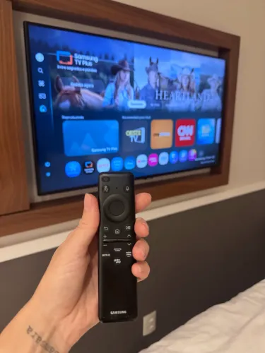 Smart TV Samsung 43" UHD 4K 43CU *, Processador Crystal 4K,
