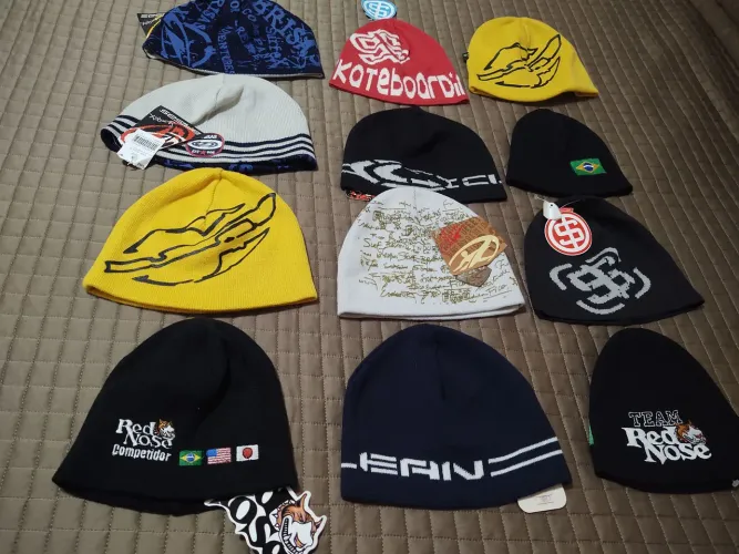 Lote toucas marcas linha surf ideal sacoleiras 