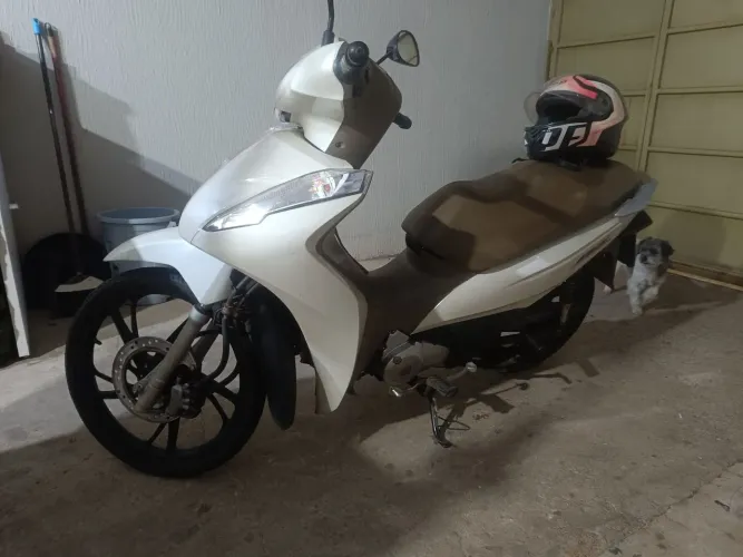Honda Biz 125 Muito Conservada