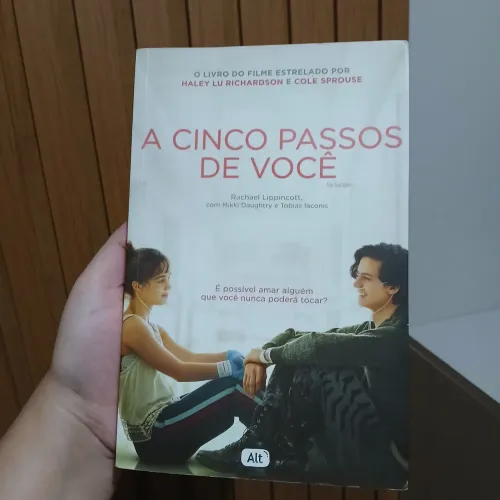 LIVRO: A cinco passos de você