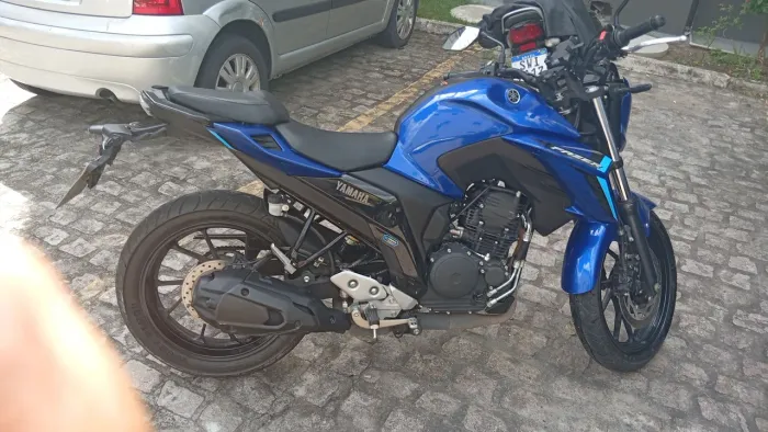 Vendo FZ25 2025
