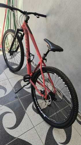 Bicicleta south aro 29 pouca usada.