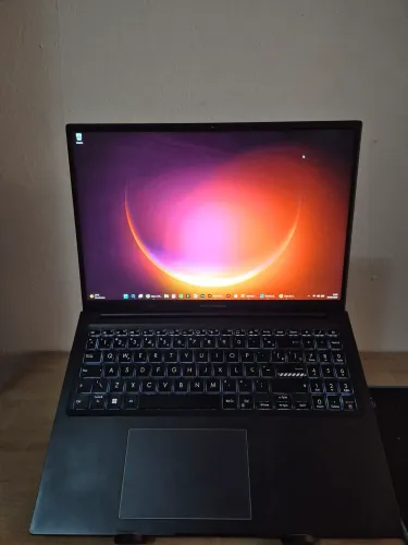 Asus Vivobook 16X I5 12500H + 16GB Ram + RTX 2050