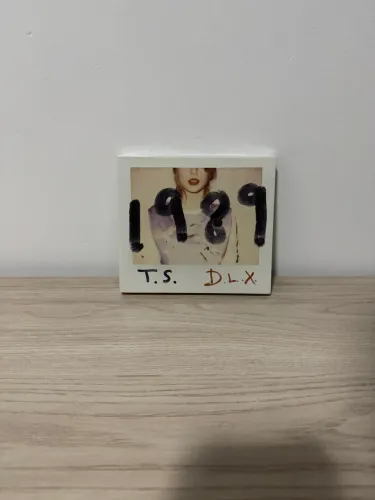 CD Taylor Swift 1989 deluxe target ORIGINAL