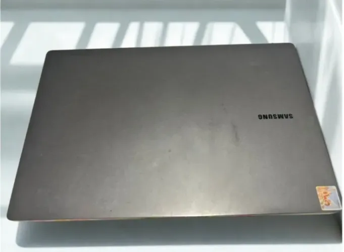 Notebook Samsung Galaxy Book2 - Intel Core i5 ? 8GB RAM ? 256GB SSD ? Tela 15,6?