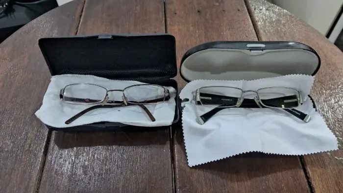 Combo 2 Armações de Óculos de Grife Originais - Azzaro + Oleg Cassini