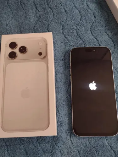 IPhone 17 Pro Max com sistema Android e IOS