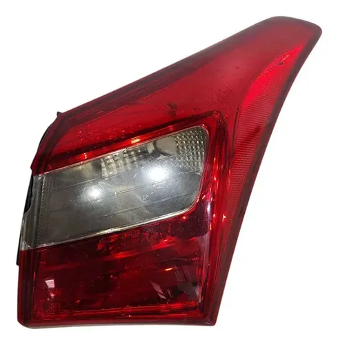 Lanterna Traseira Direita Hyundai I30 2013/2016 Detalhe Direito/passageiro Vermelho