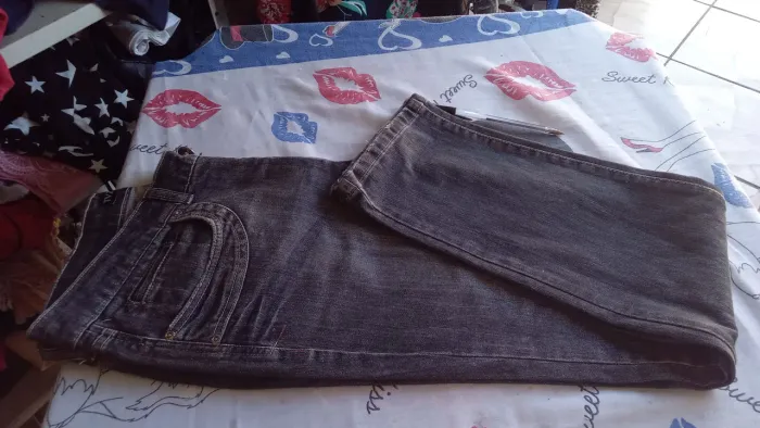 Calça jeans feminina tamanho 46