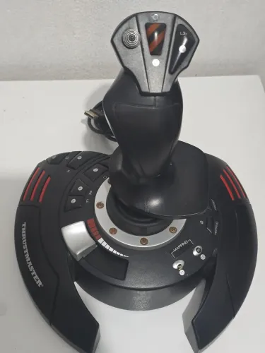 Joystick manche Thrustmaster T.Flight Stick X