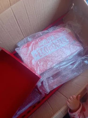 Vende se essas prateleiras de comércio pra colocar mercadorias