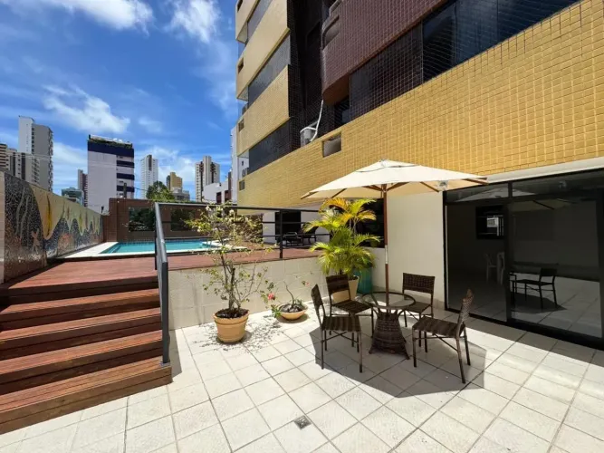 OPORTUNIDADE em Manaíra! Apartamento amplo com 3 quartos + DCE