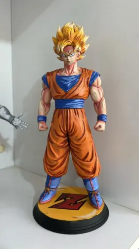 Boneco Action Figure Goku Dragon Ball pintado a mão 2D