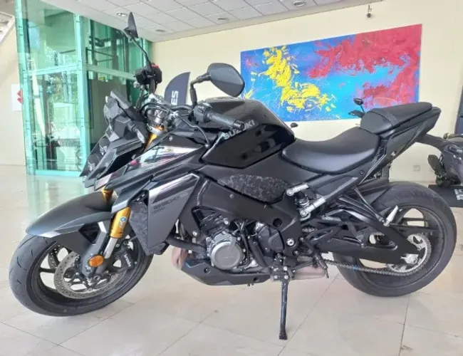 SUZUKI GSX-S1000 APENAS 988 KM