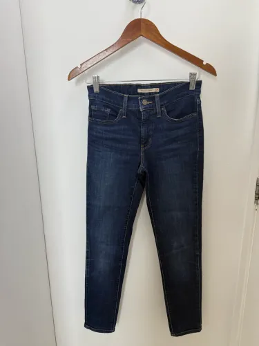 Calça feminina skinny Levis