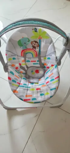 Vende se cadeirinha de balanço