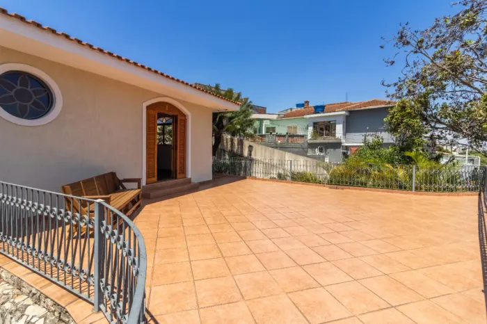 Casa para venda em Jardim São José (Zona Norte) com 4 quartos, sendo 2 suítes, 202m²