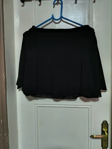 Roupas femininas usadas