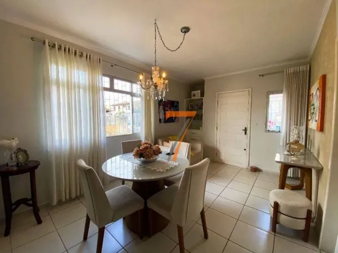 Casa com 4 dormitórios à venda, 200 m² por R$ 1.100.000,00 - Estreito - Florianópolis/SC