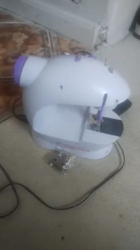 Mini máquina de costura 