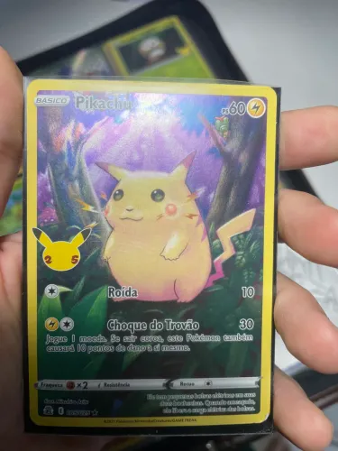 Carta Pokémon Pikachu celebrações de 25anos