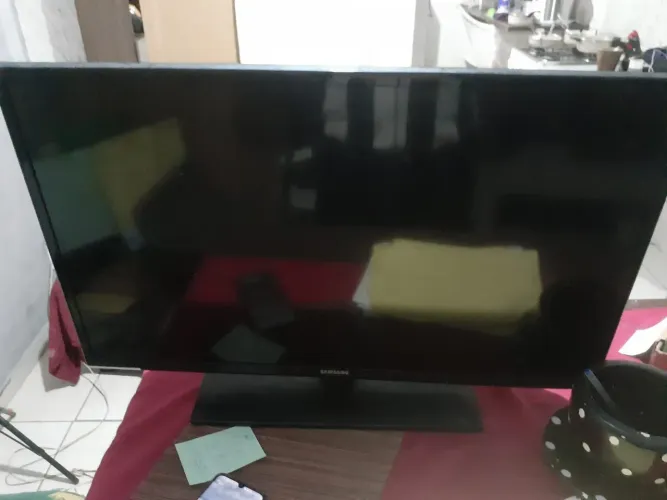 Tv 32 polegadas Samsung não é smart! Defeito, aceito proposta 