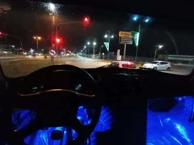 Vendo/Troco (pego camionete,carro popular ou cavalo mecânico)