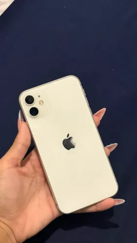 IPHONE 11 - 64GB