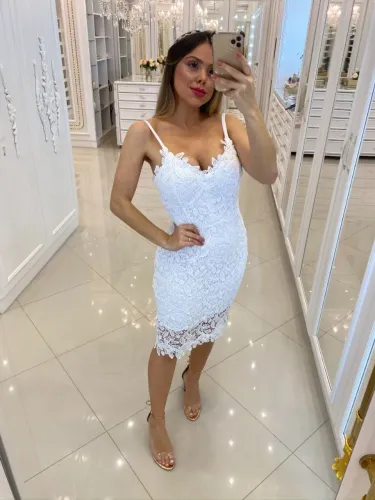 Vestido MIDI de renda casamento civil