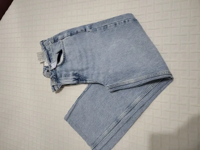 calça feminina Zara 