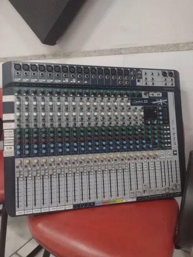 Mesa Soundcraft Signature 22
