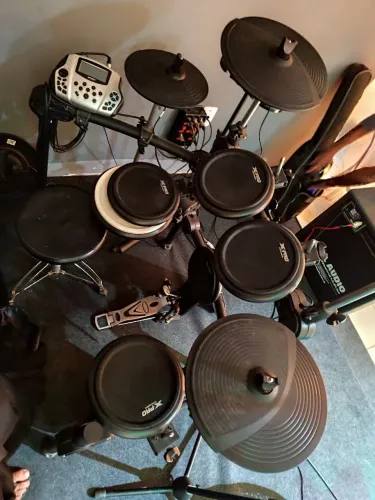 Vende-se bateria eletrônica Ibanez ED 100 X PRO Percussion