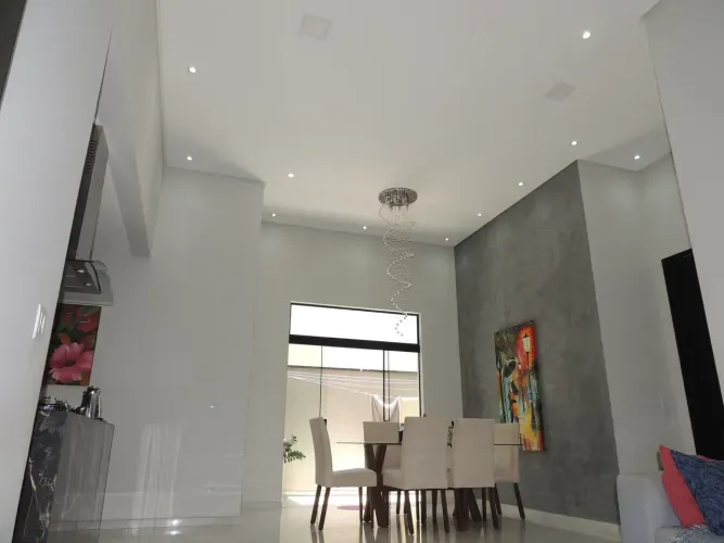 casa térrea alto padrão, com 3 quartos, sendo 1 suíte - Condomínio Tecoara, Taubaté - SP