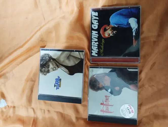 Cds tina Turner e Marvin Gaye