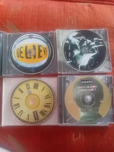4 CDS Oasis por R$70,00