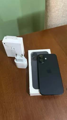 iPhone 16