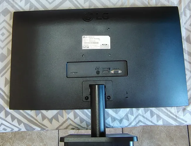 Monitor LG 22 Full HD