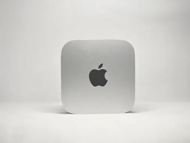 Mac Mini M4, 16GB RAM, 256GB SSD - Garantia até Janeiro/2027