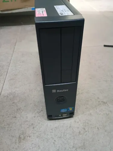 Micro-17: Desktop Torre Itautec Processador: Intel Core i3 3220 3.30 GHz Memória: DDR3 8GB