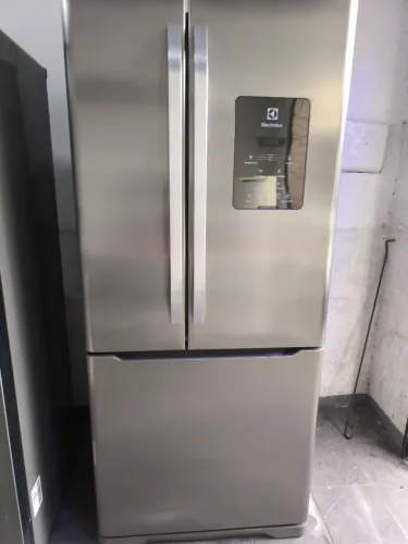 Geladeira Electrolux DM 84X