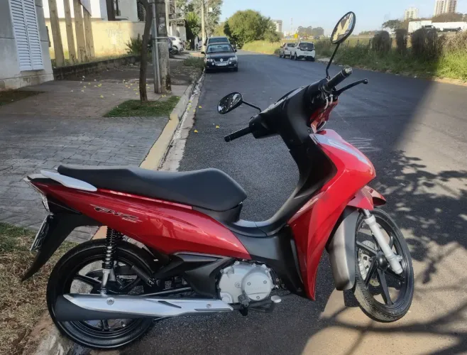 Honda Biz 125i EX 2019 - Única Dona, Pneus Novos, Documentos ok, Muito Conservada.