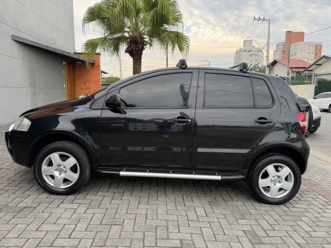Volkswagen Crossfox 1.6 MI Total Flex 8V 5P 2006