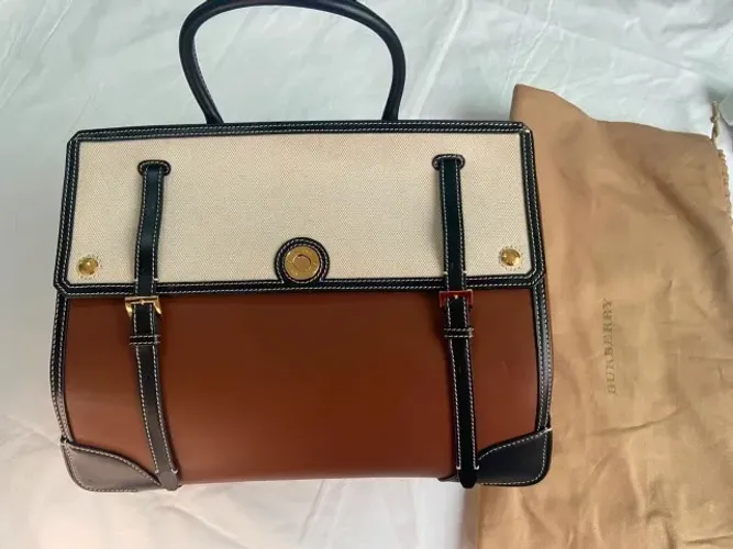 Burberry Elizabeth color-block